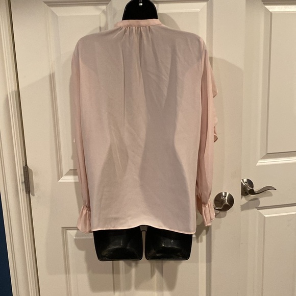 XS Zara tan ruffle blouse - care tags removed - Picture 2 of 4